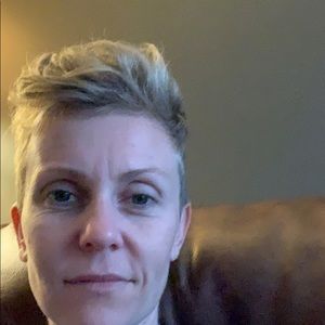 Meet your Posher, Stacy